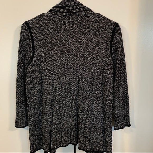 Dana Buchman gray & black cardigan with 3/4 length sleeves - Picture 5 of 8
